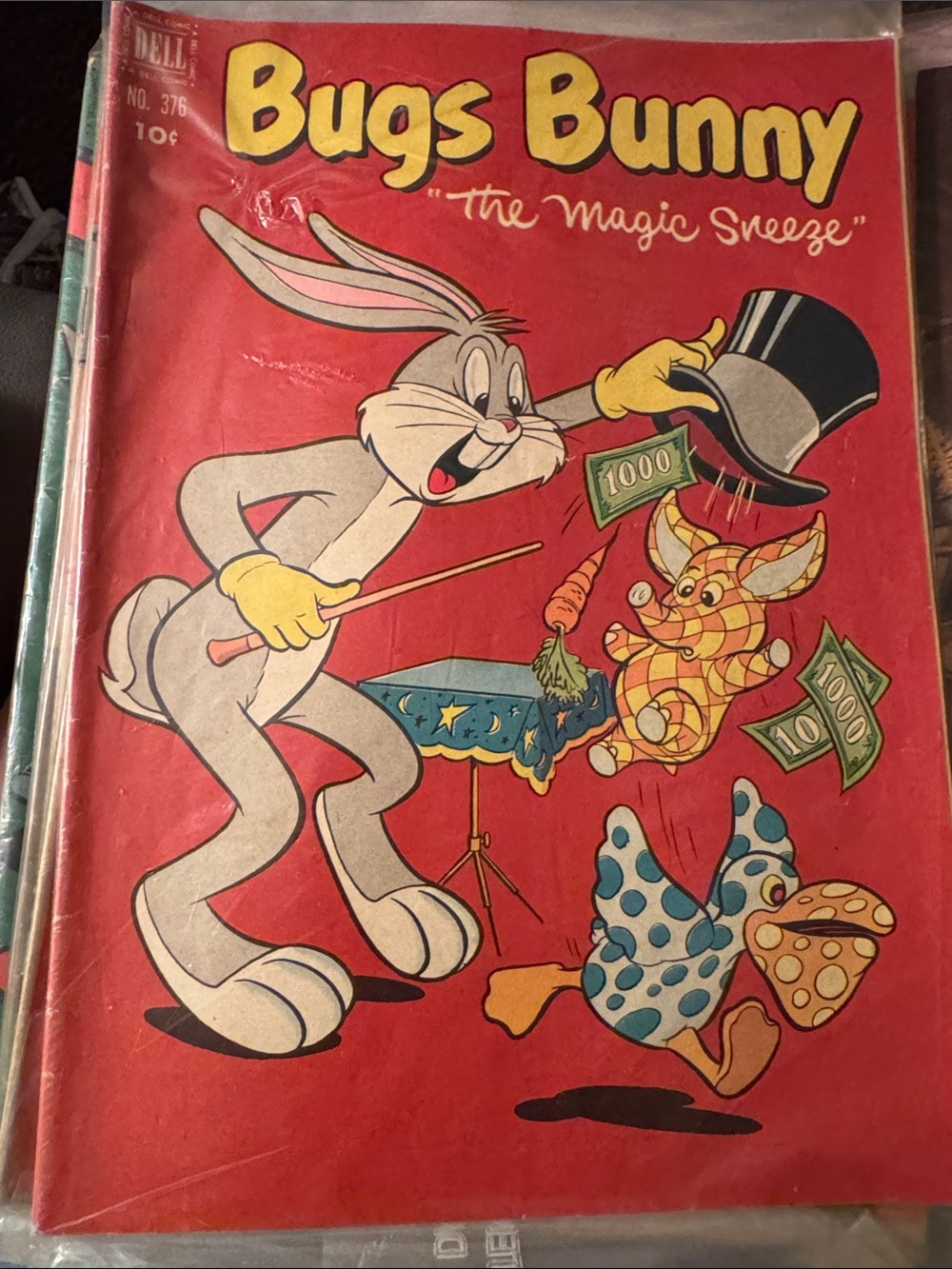 Bugs Bunny Comic "The Magic Sneeze" - Red Cover
